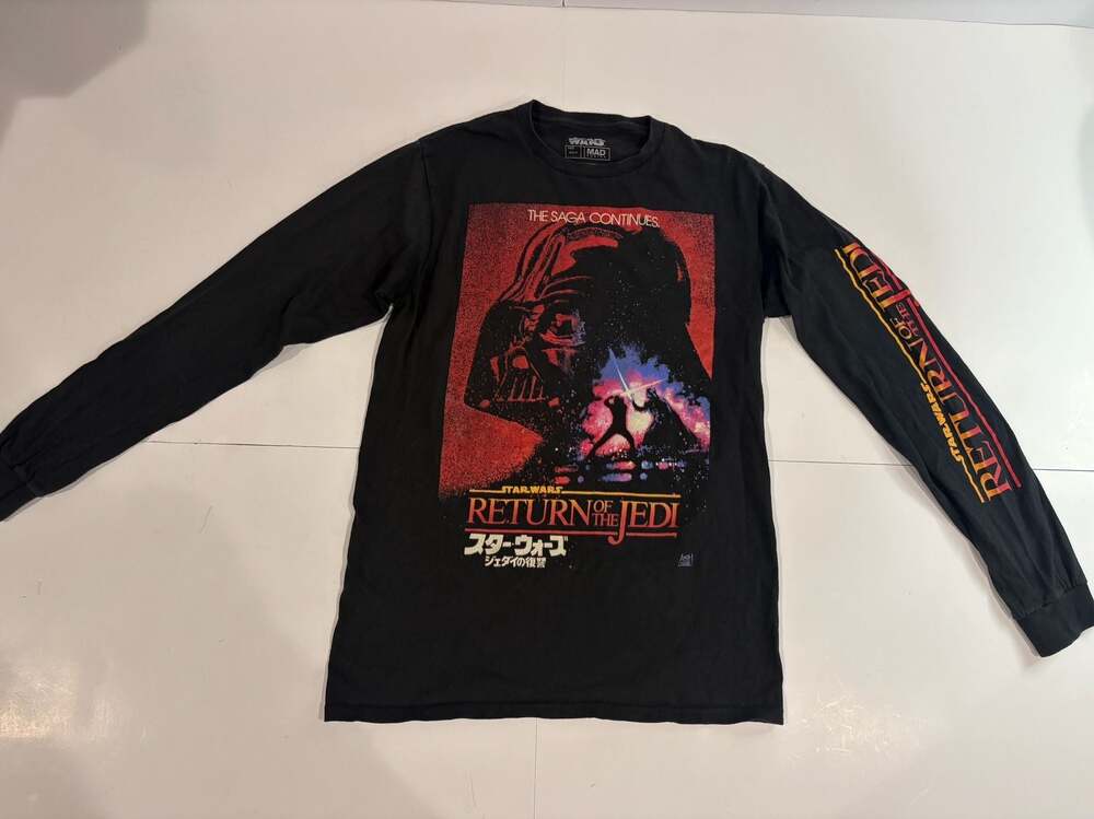 Mad Engine Star Wars Return of the Jedi Darth Vader Long Sleeve Graphic T-Shirt